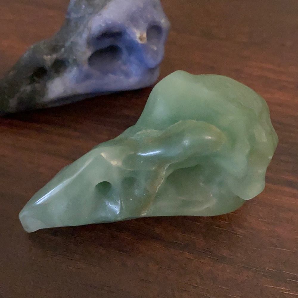 RAVEN SKULLS- fluorite or sodalite 3” approx